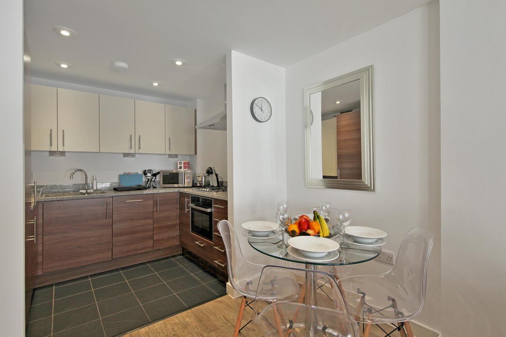 Appartement 2 Bed Executive Next To Liverpool Street Free Wifi By Aparts Londen