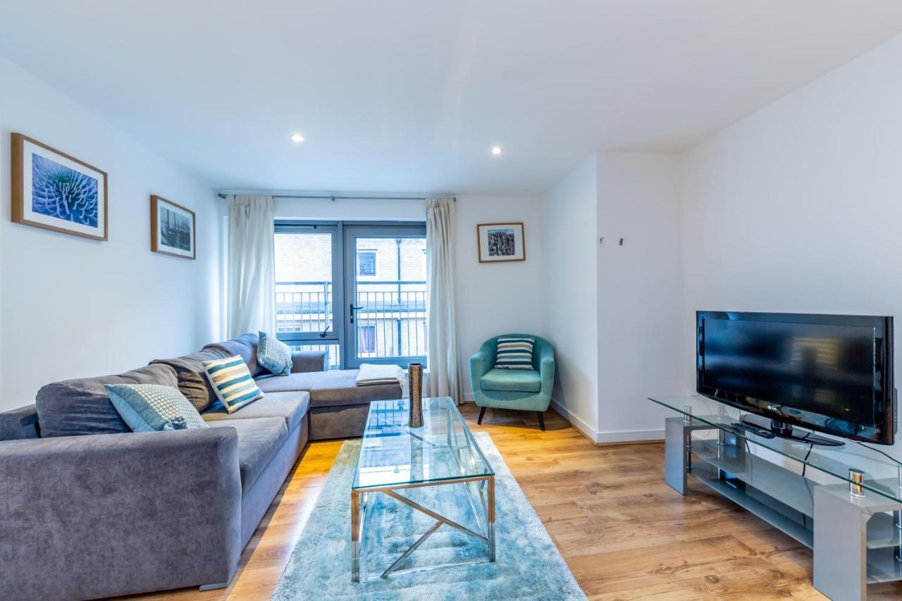 2 Bed Executive Next To Liverpool Street Free Wifi By Aparts Appartement